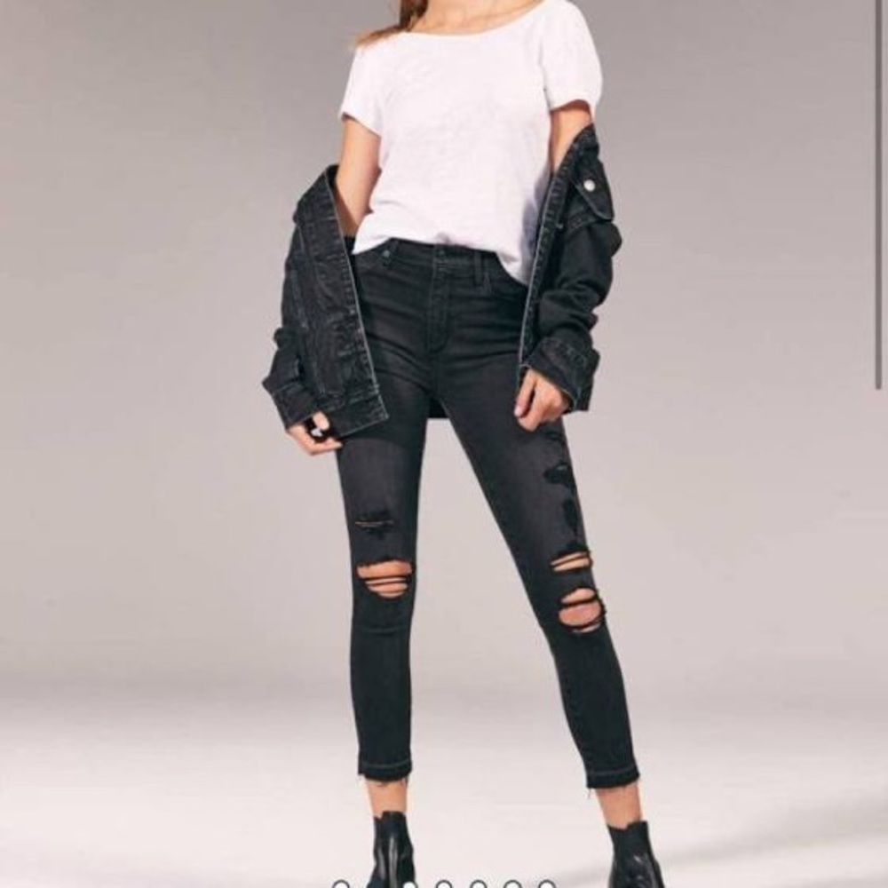 Abercrombie & Fitch distressed charcoal denim, 27